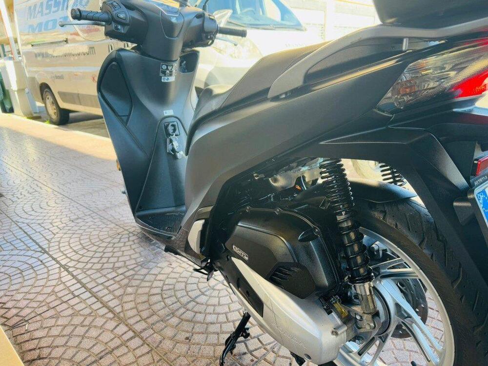 Honda SH 150 i (2017 - 19) (3)