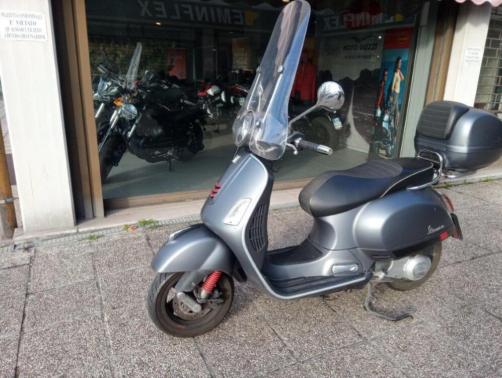 Vespa GTS 300 Super Sport (2017 - 19) (2)