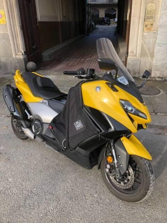 Yamaha T-Max 560 (2022 - 24) (5)