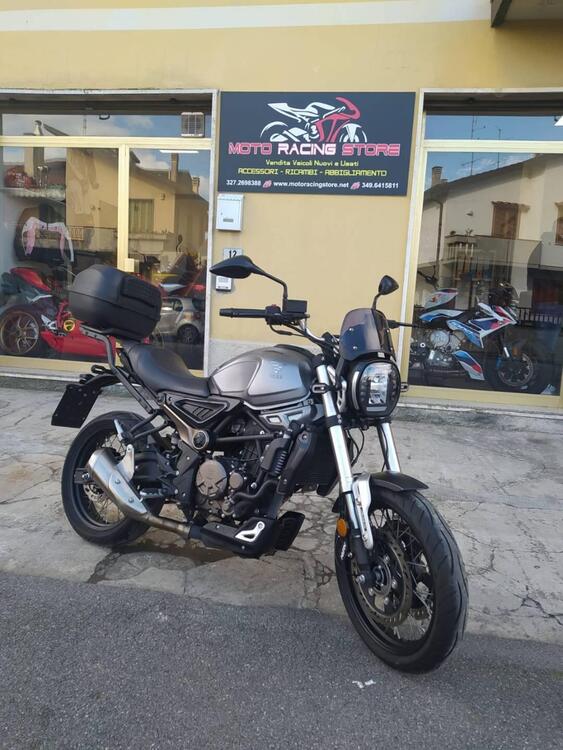 Voge Trofeo 300ACX Scrambler (2021 - 25) (2)