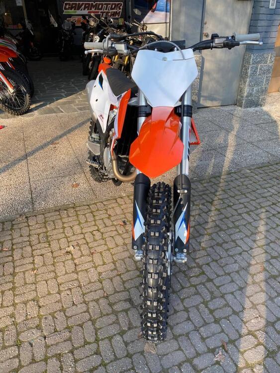 KTM 250 SX-F (2022) (2)