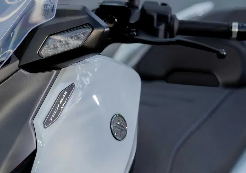 Yamaha X-Max 125 X-Max 125 Tech Max (2025 - 26) (12)
