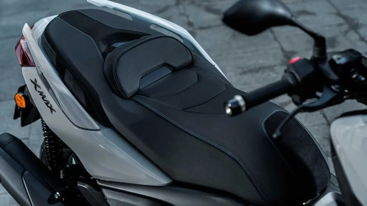 Yamaha X-Max 125 X-Max 125 Tech Max (2025 - 26) (13)