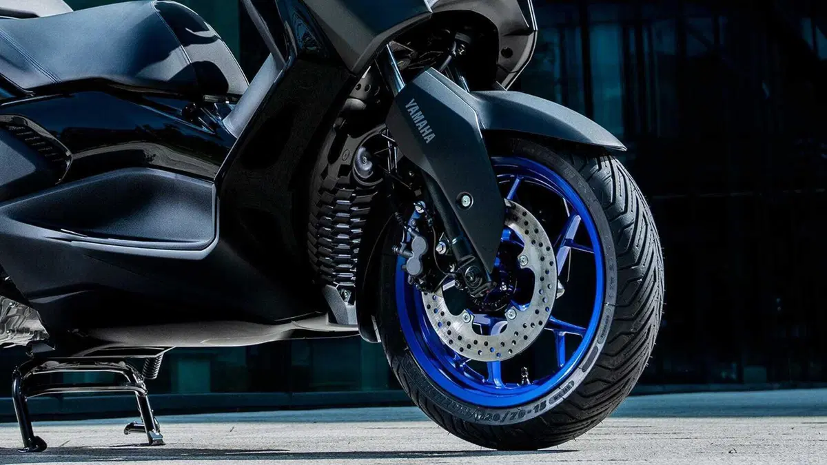 Yamaha X-Max 300 X-Max 300 (2025 - 26) (10)