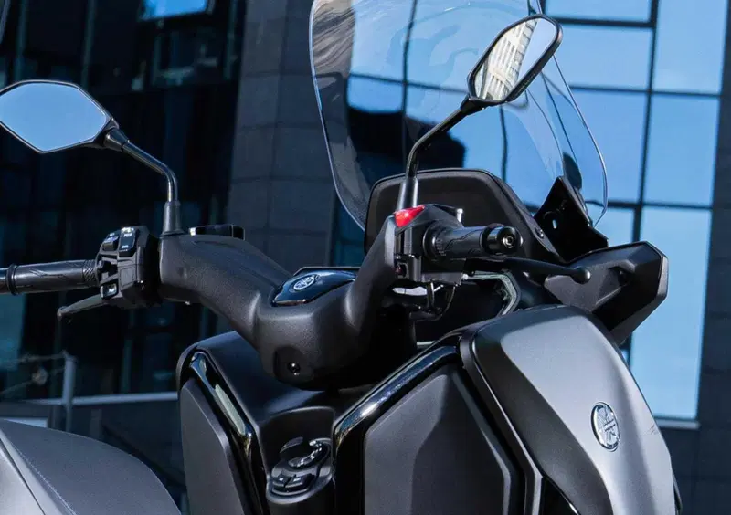 Yamaha X-Max 300 X-Max 300 (2025 - 26) (11)