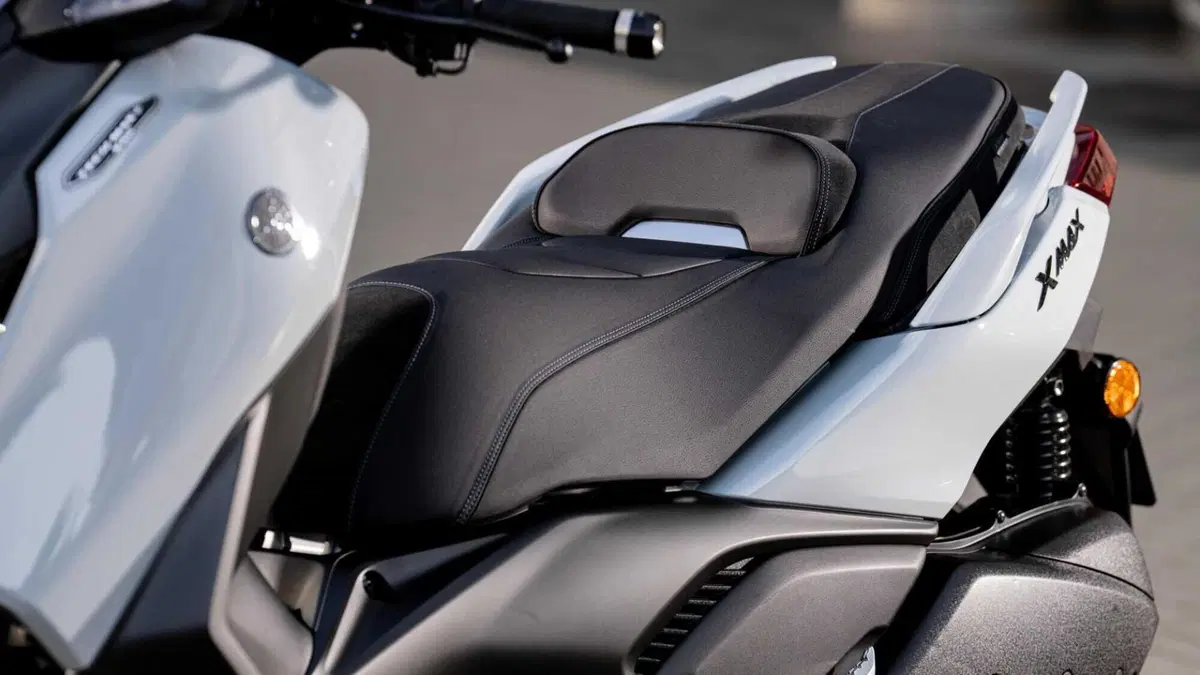 Yamaha X-Max 300 X-Max 300 Tech Max+ (2025 - 26) (10)