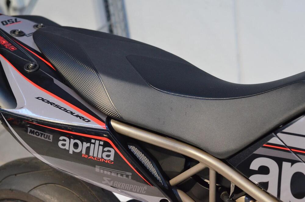 Aprilia Dorsoduro 750 (2009 - 14) (5)