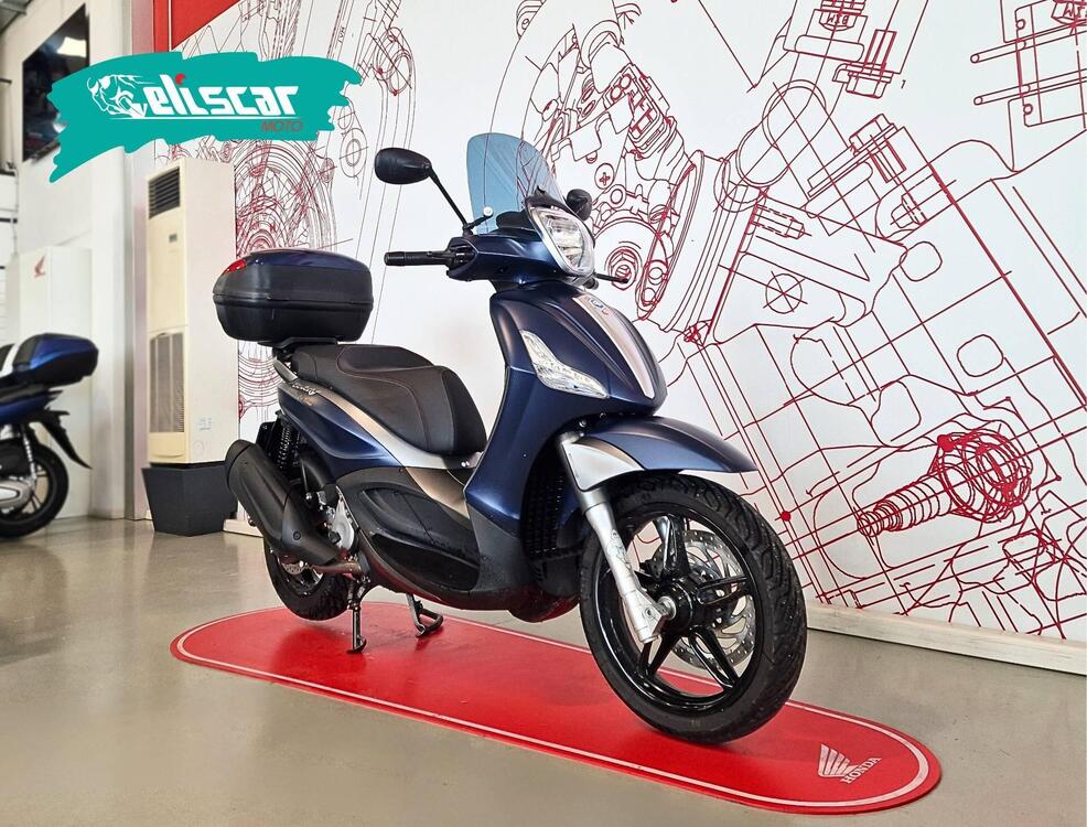 Piaggio Beverly 350 ABS (2016 - 20) (2)