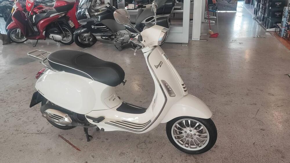 Vespa Sprint 125 3V (2014 - 16) (3)