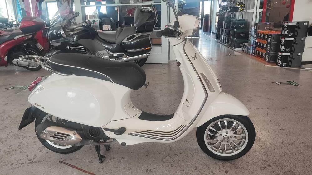 Vespa Sprint 125 3V (2014 - 16) (5)