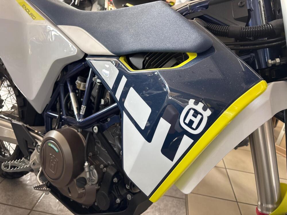 Husqvarna 701 Enduro (2023 - 25) (3)