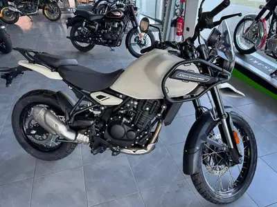 Royal Enfield Himalayan 450 (2024 - 26) nuova