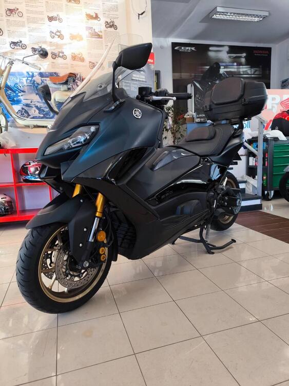 Yamaha T-Max 560 Tech Max (2022 - 24)