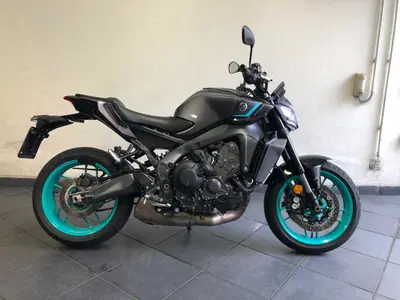 Yamaha MT-09 Y-AMT (2024 - 26) usata