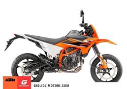 KTM 125 SMC R (2025) nuova