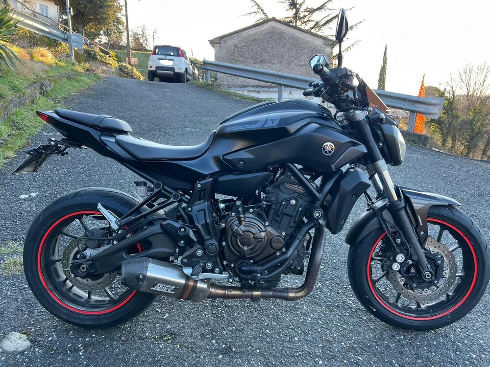 Yamaha MT-07 (2017 - 18) (2)