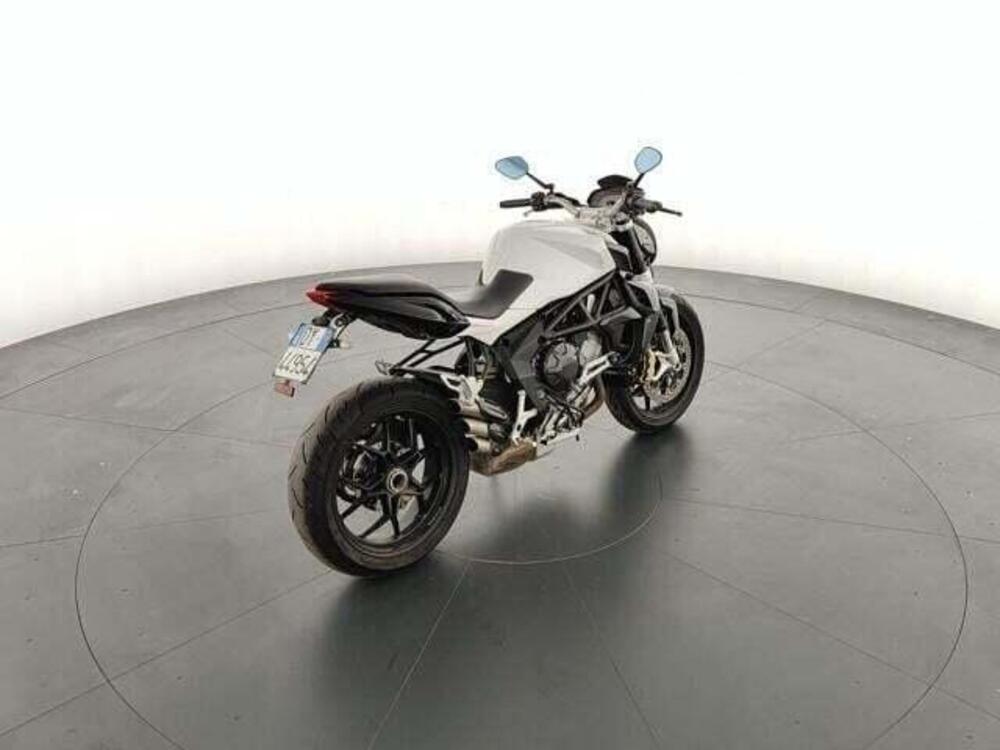 MV Agusta Brutale 675 (2011 - 15) (4)