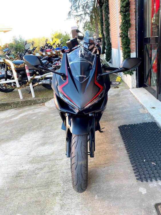 Honda CBR 500 R (2021) (3)