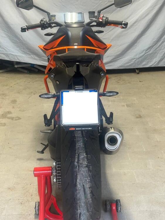 KTM 1290 Super Duke R (2021) (4)