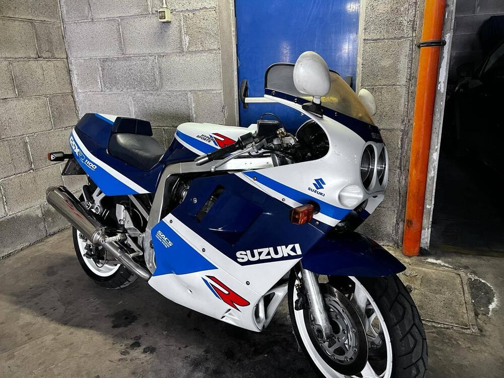 Suzuki GSXR 1100 (2)