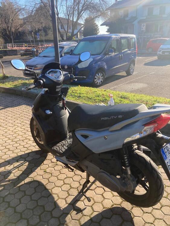 Kymco Agility 125 R16 + (2021 - 25) (5)