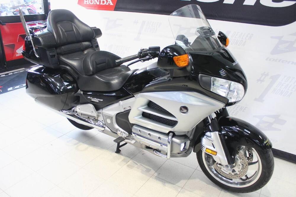 Honda GL 1800 Gold Wing (2012 - 17) (2)