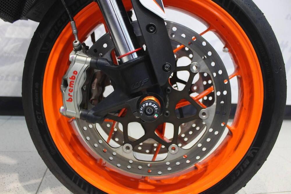 KTM 890 Duke R (2021) (5)