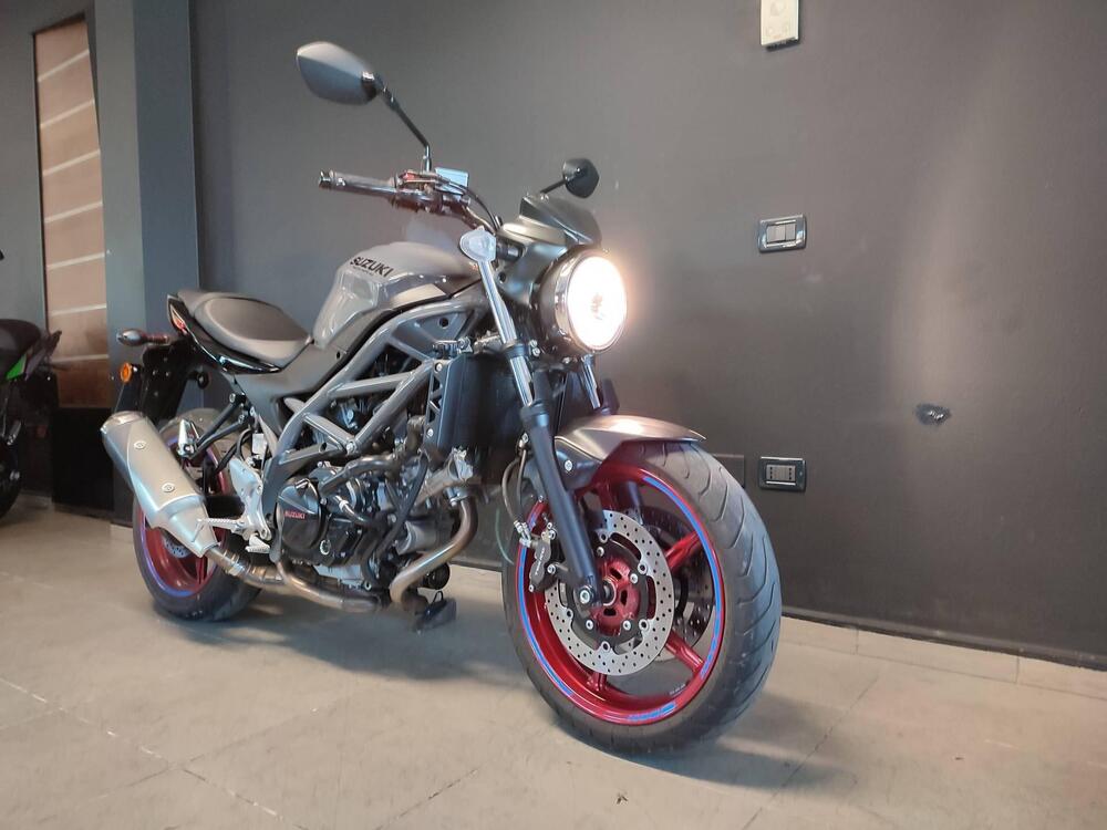 Suzuki SV650 (2021 - 25) (5)