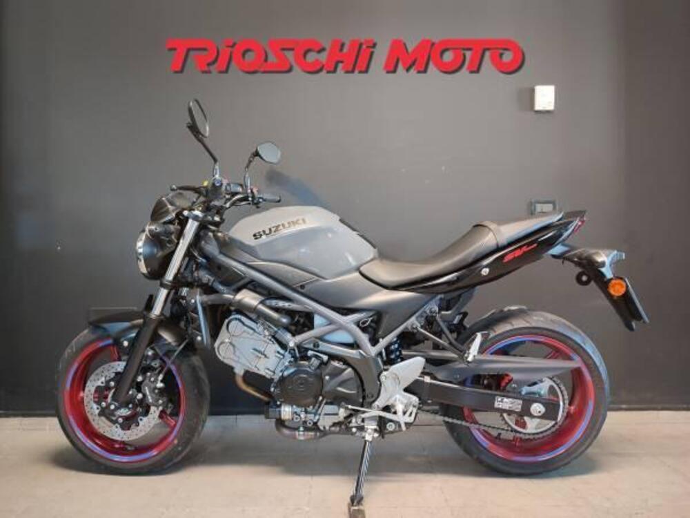 Suzuki SV650 (2021 - 25) (2)