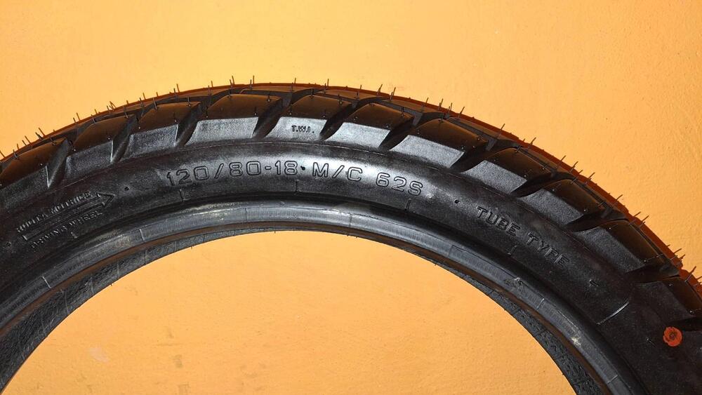 Coppia gomme Pirelli Scorpion MT90 (5)