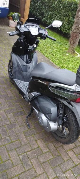 Kymco People 300i GT ABS (2010 - 17) (4)