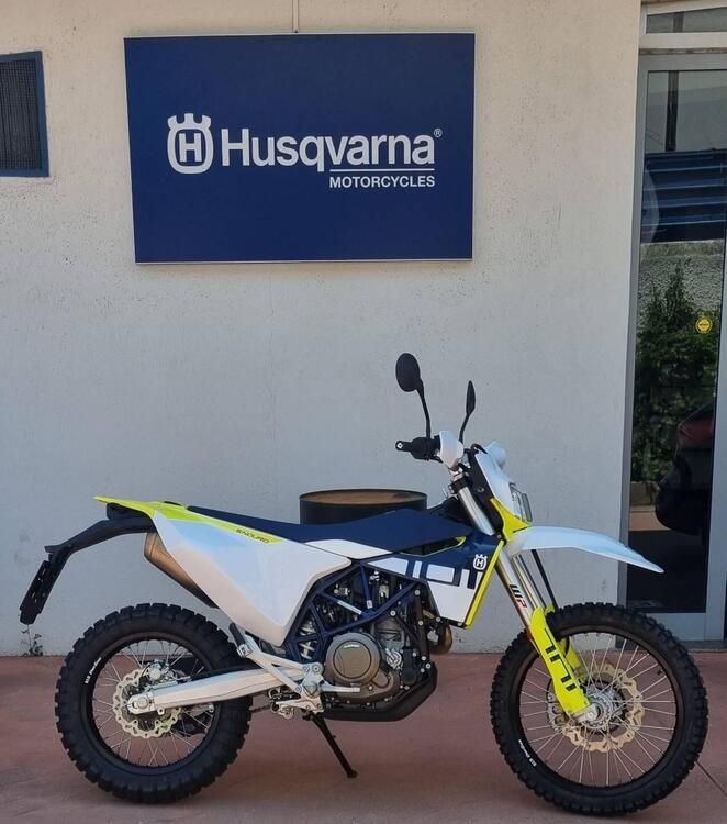 Husqvarna 701 Enduro (2023 - 25) (2)