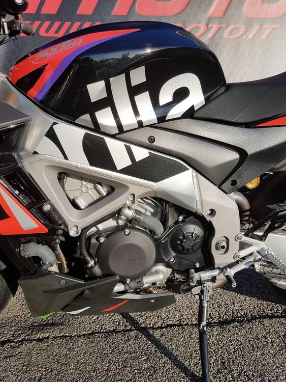 Aprilia Tuono 1100 V4 Factory (2021 - 24) (5)