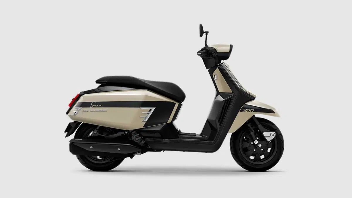 Lambretta X300 X300 Special (2023 - 26) (2)