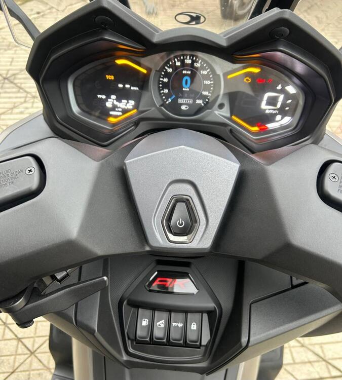 Kymco AK 550 Premium (2023 - 25) (5)