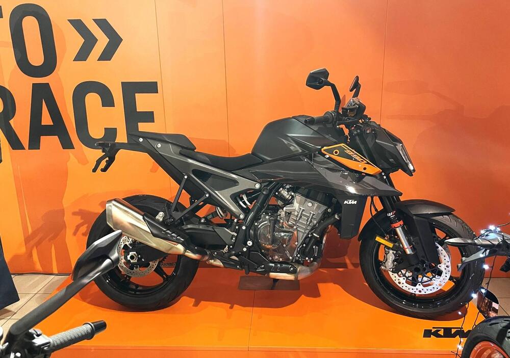 KTM 990 Duke (2024 - 25) (2)