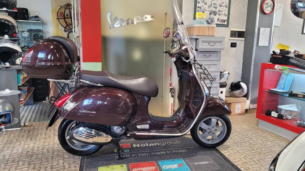 Vespa GTS 300 Touring (2010 - 13)