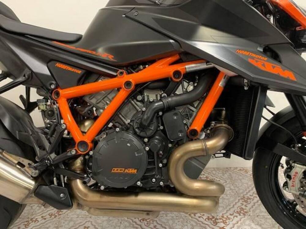 KTM 1290 Super Duke R (2020) (4)