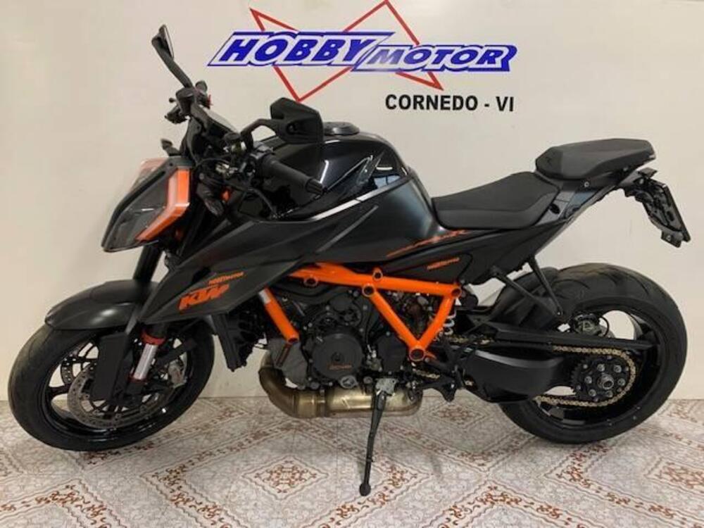 KTM 1290 Super Duke R (2020) (5)