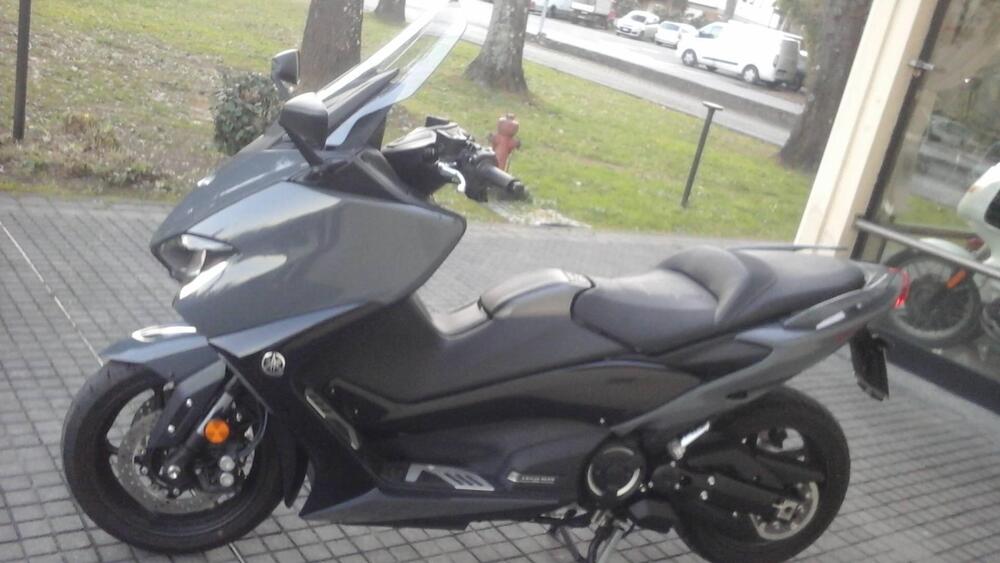 Yamaha T-Max 560 Tech Max (2022 - 24) (2)