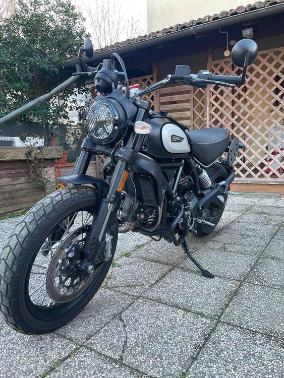 Ducati Scrambler 800 Icon Dark (2021 - 22)