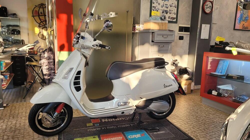 Vespa GTS 300 (2023 - 24) (3)