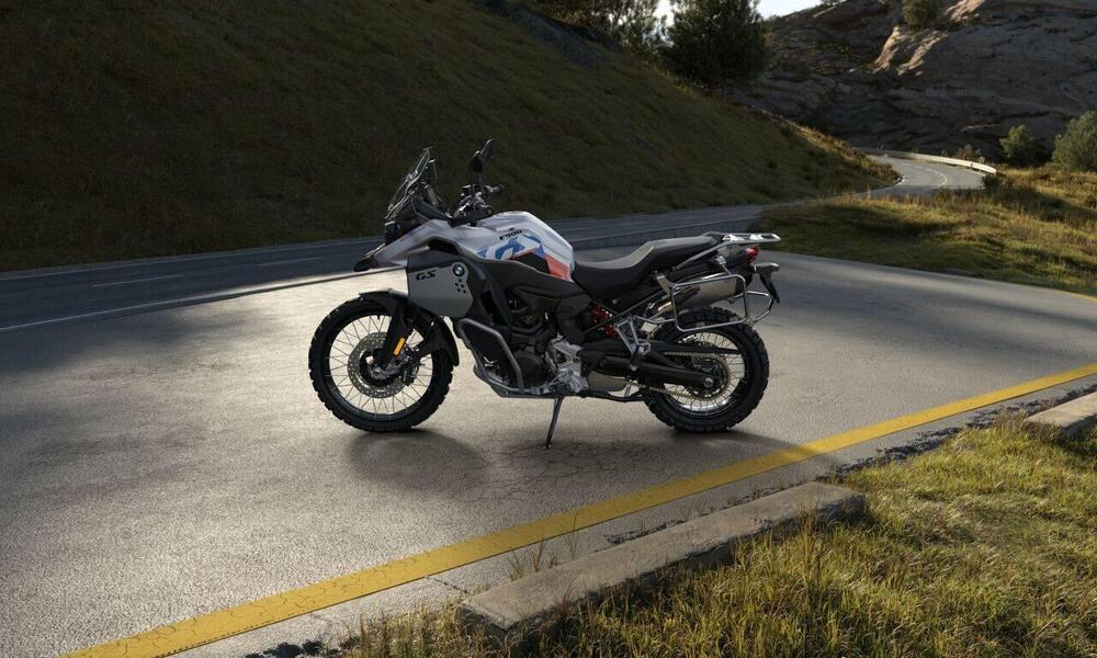 Bmw F 900 GS Adventure (2024 - 25) (2)