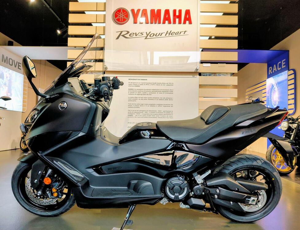 Yamaha T-Max 560 Tech Max (2022 - 24) (5)