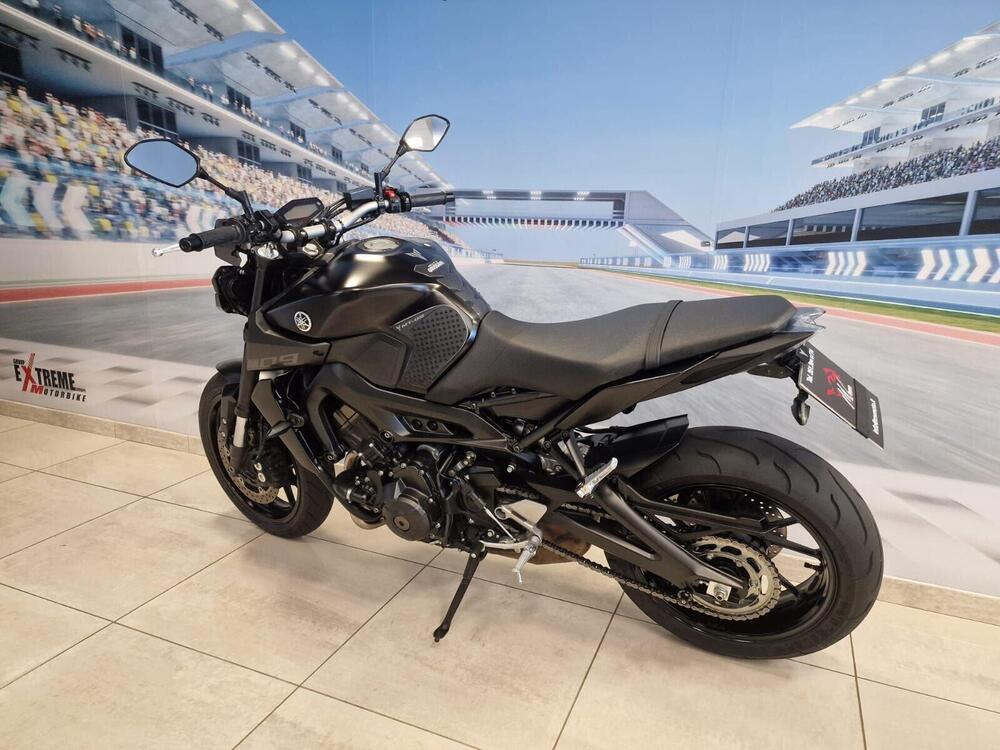 Yamaha MT-09 (2017 - 20) (3)