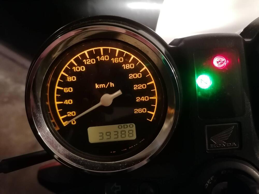 Honda Hornet 900 (5)