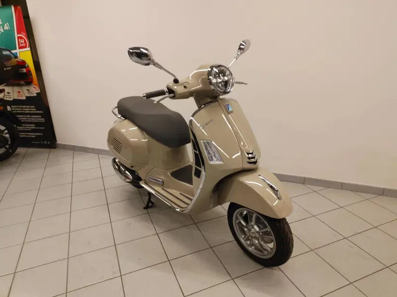 Vespa GTS 310 (2025 - 26) (10)