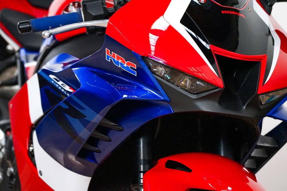 Honda CBR 1000 RR-R Fireblade (2020 - 21) (5)