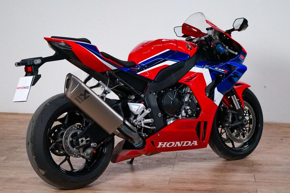 Honda CBR 1000 RR-R Fireblade (2020 - 21) (3)