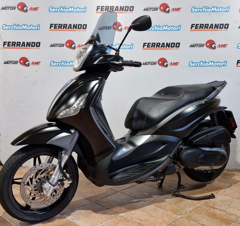 Piaggio Beverly 350 ABS (2016 - 20) (3)